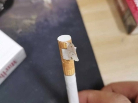 万宝路 软红新包装